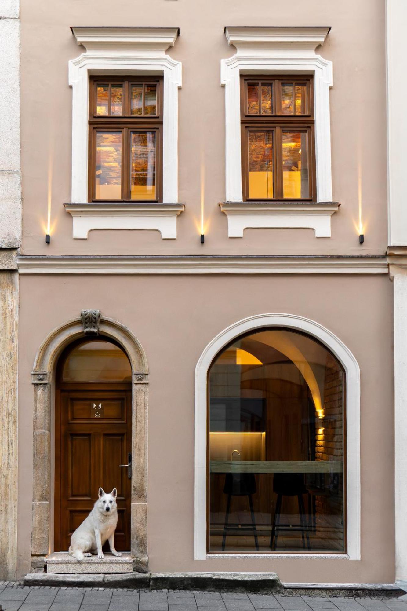 White Wolf Boutique Apartments Ołomuniec Zewnętrze zdjęcie