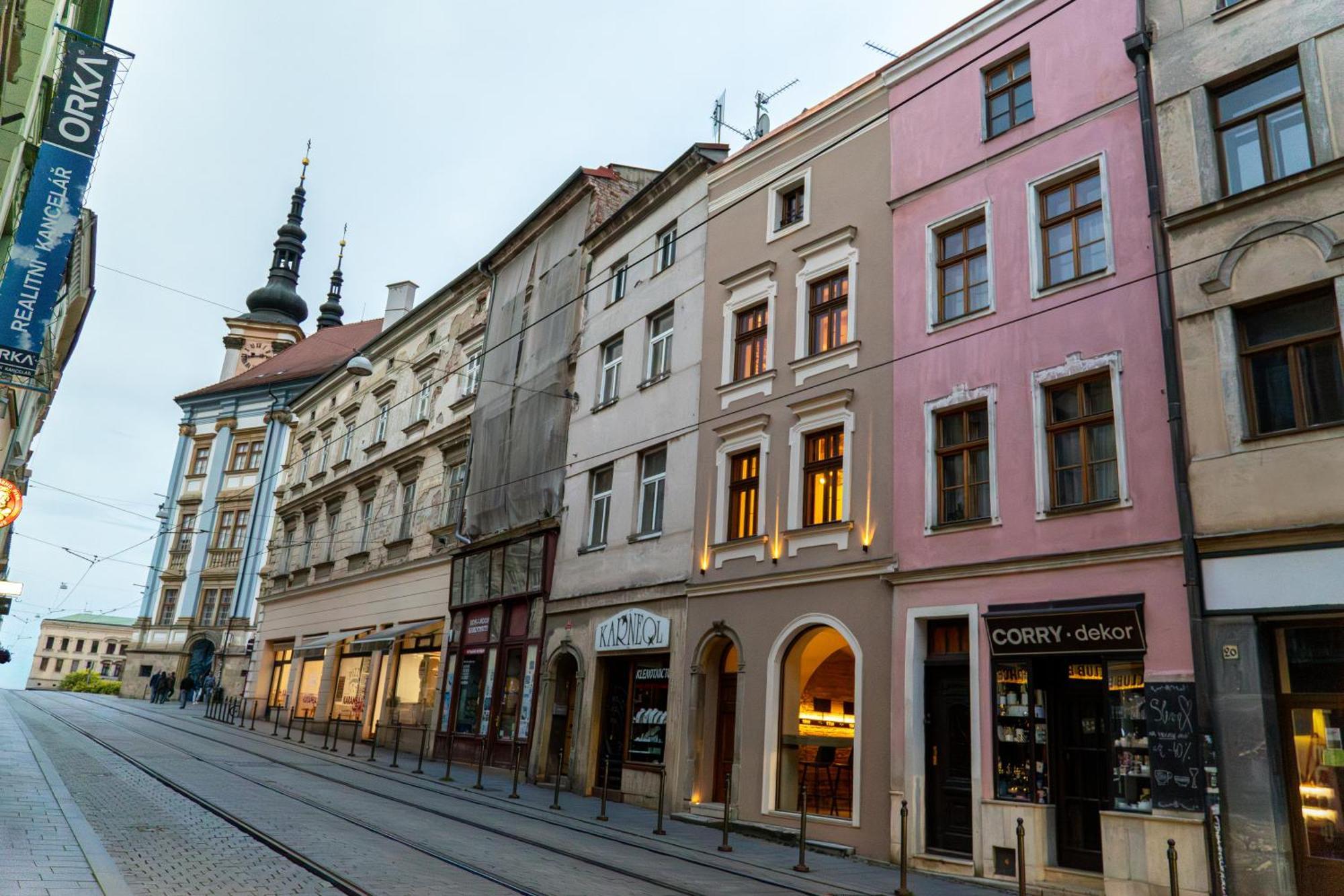 White Wolf Boutique Apartments Ołomuniec Zewnętrze zdjęcie